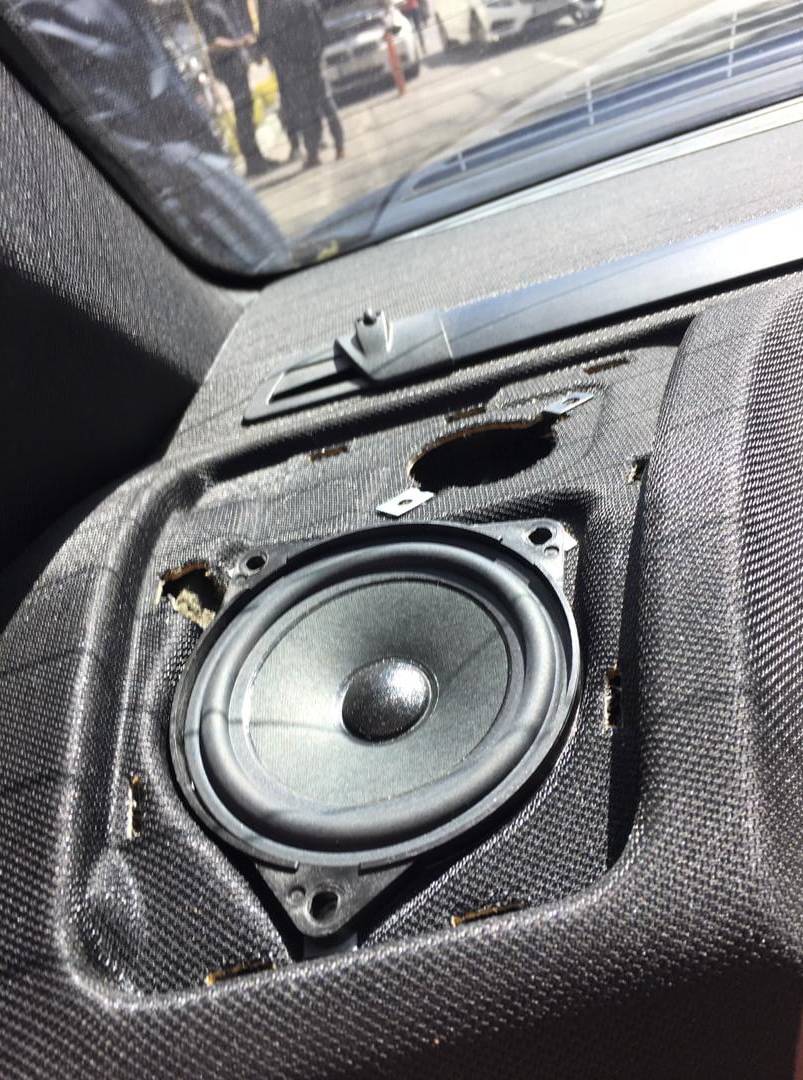 BMW 528i upgrade sound system  1