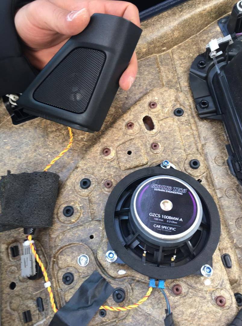 BMW 528i upgrade sound system  13